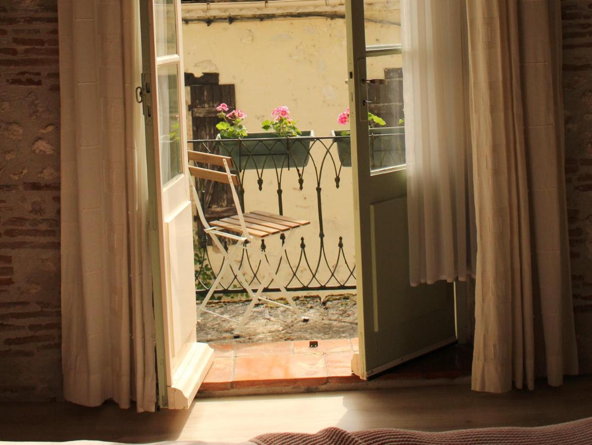 Bed and Breakfast Madamenfrance à Monclar-d'Agenais Extérieur photo